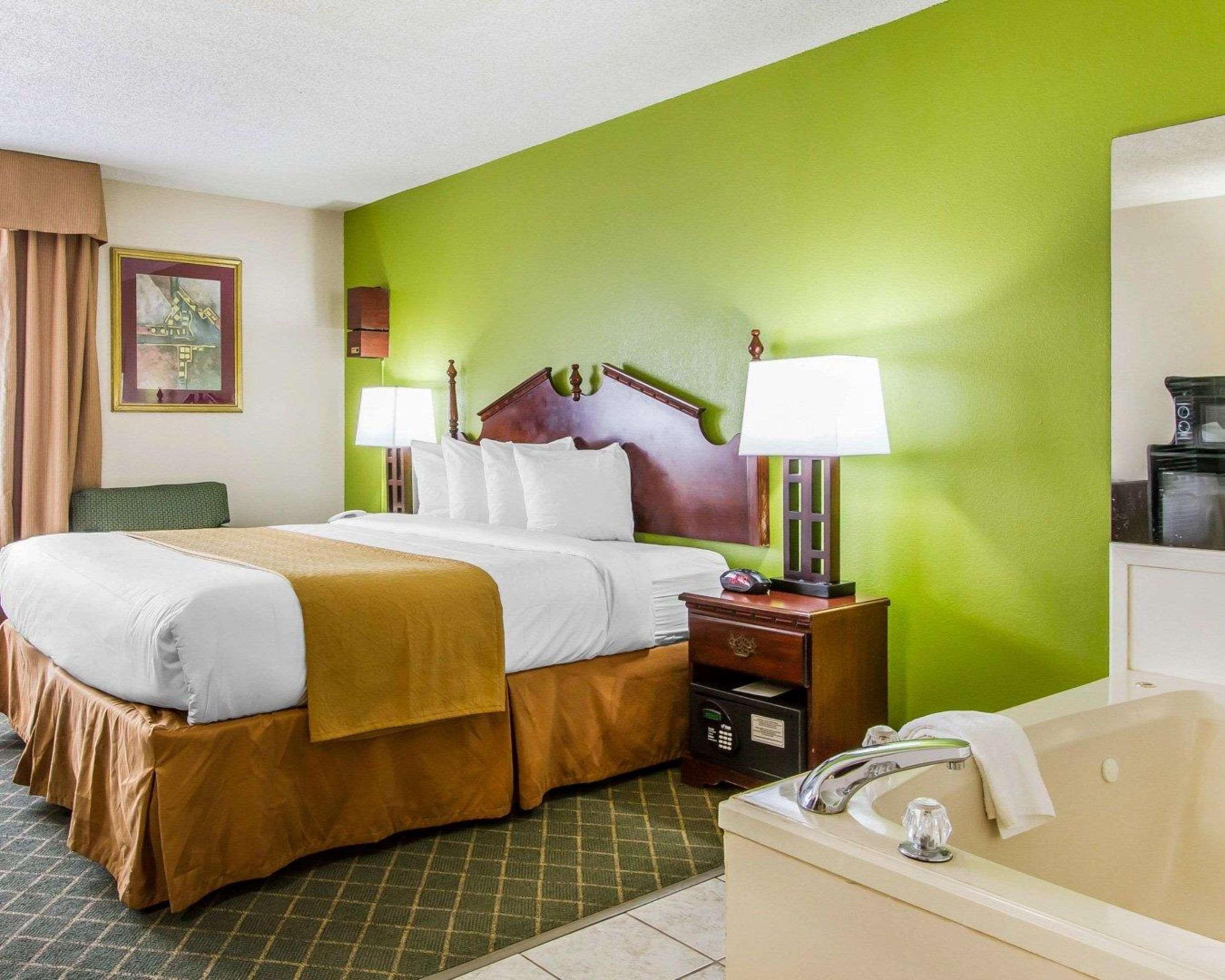 Quality Inn Near University Of Mobile Saraland Zewnętrze zdjęcie