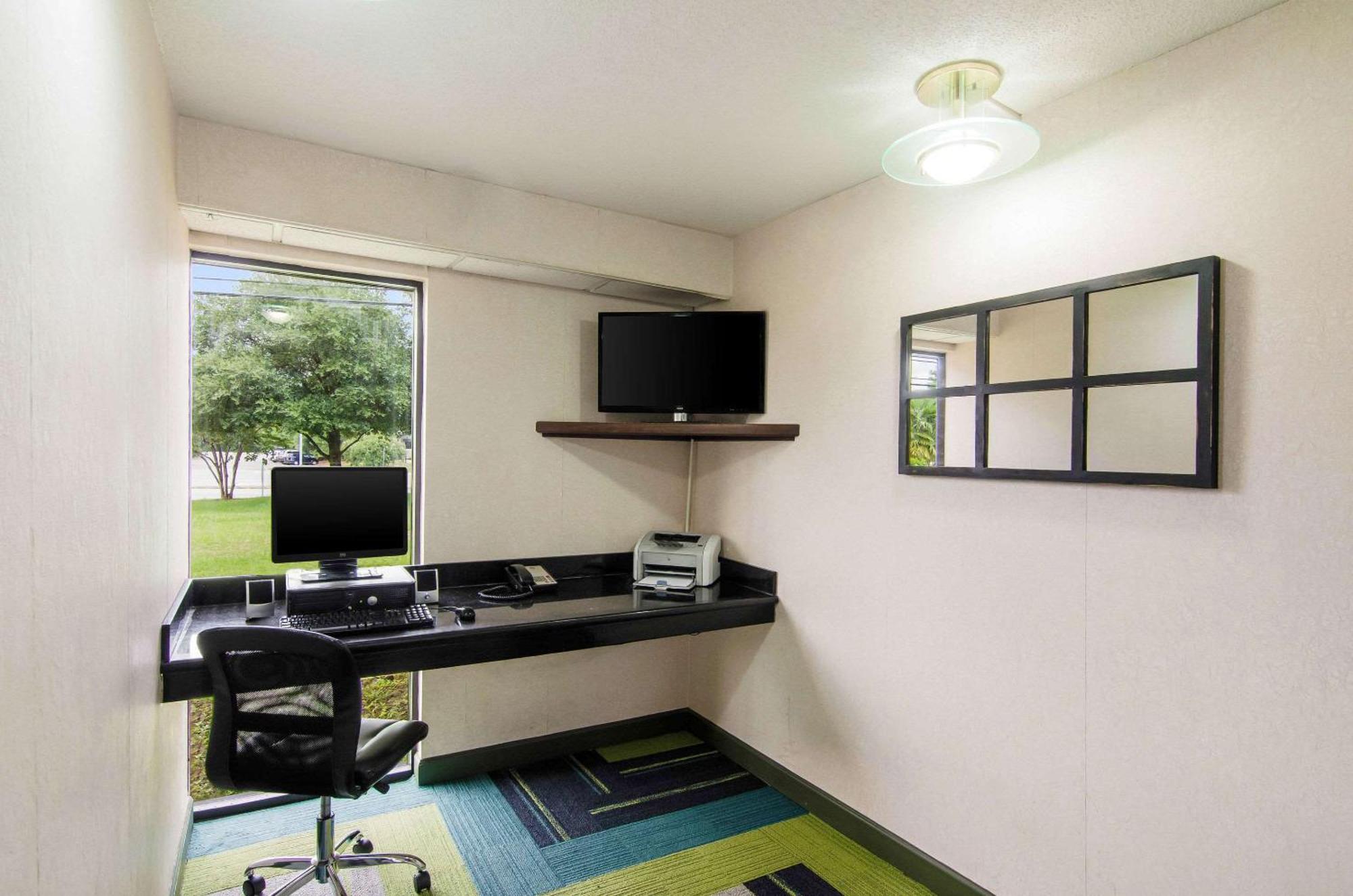 Quality Inn Near University Of Mobile Saraland Zewnętrze zdjęcie